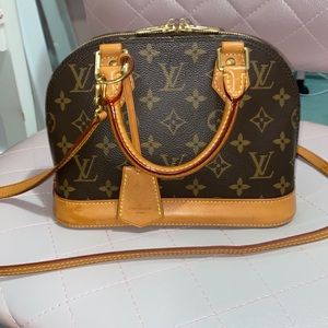 🛍 PRICE FIRM Authentic Louis Vuitton Alma BB 💝